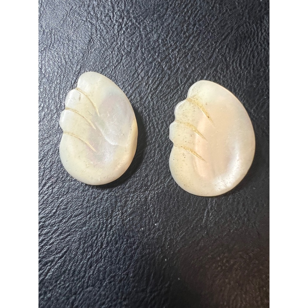 La Porte Bleue Paris Carved Mother of Pearl Shell Clip On Earrings